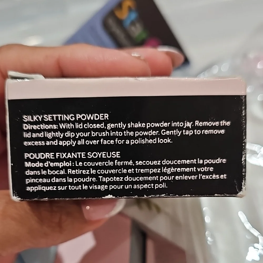 Mary Kay Loose Setting Powder - Cream